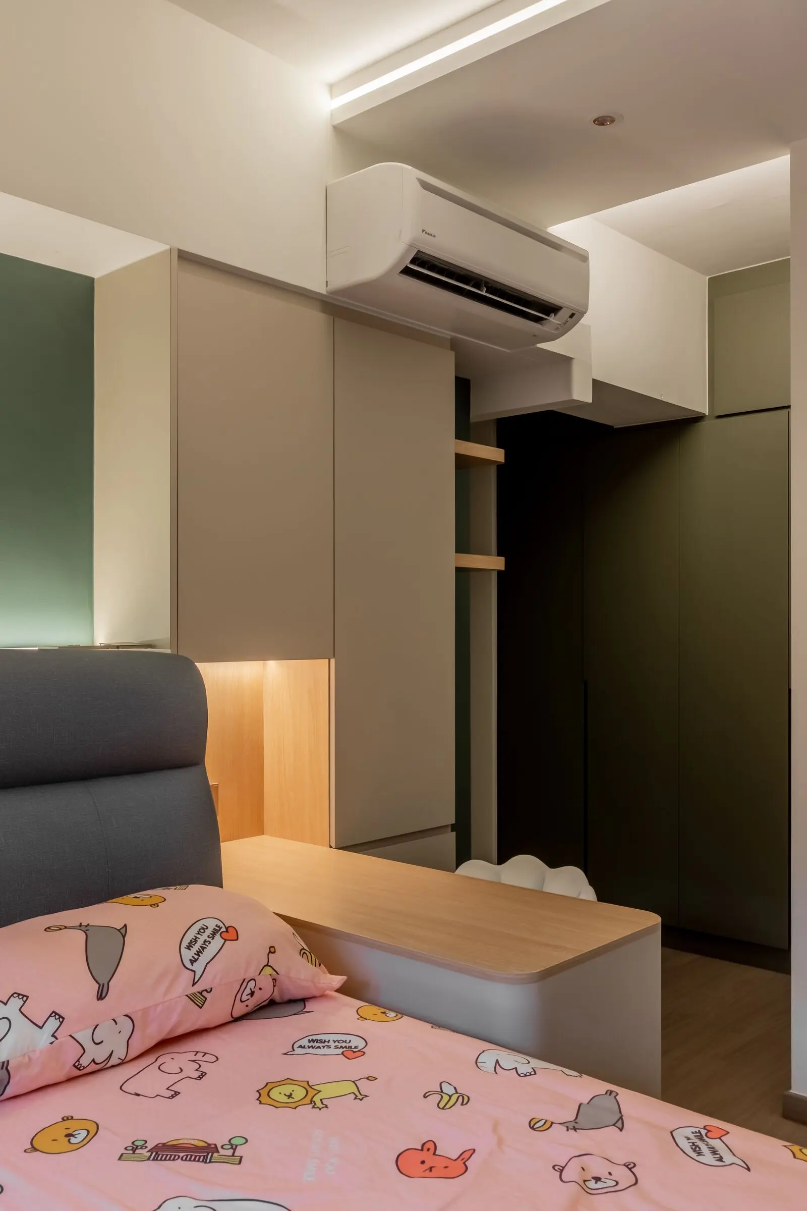 Vertical wardrobe and desk detail at 220B Tengah Garden