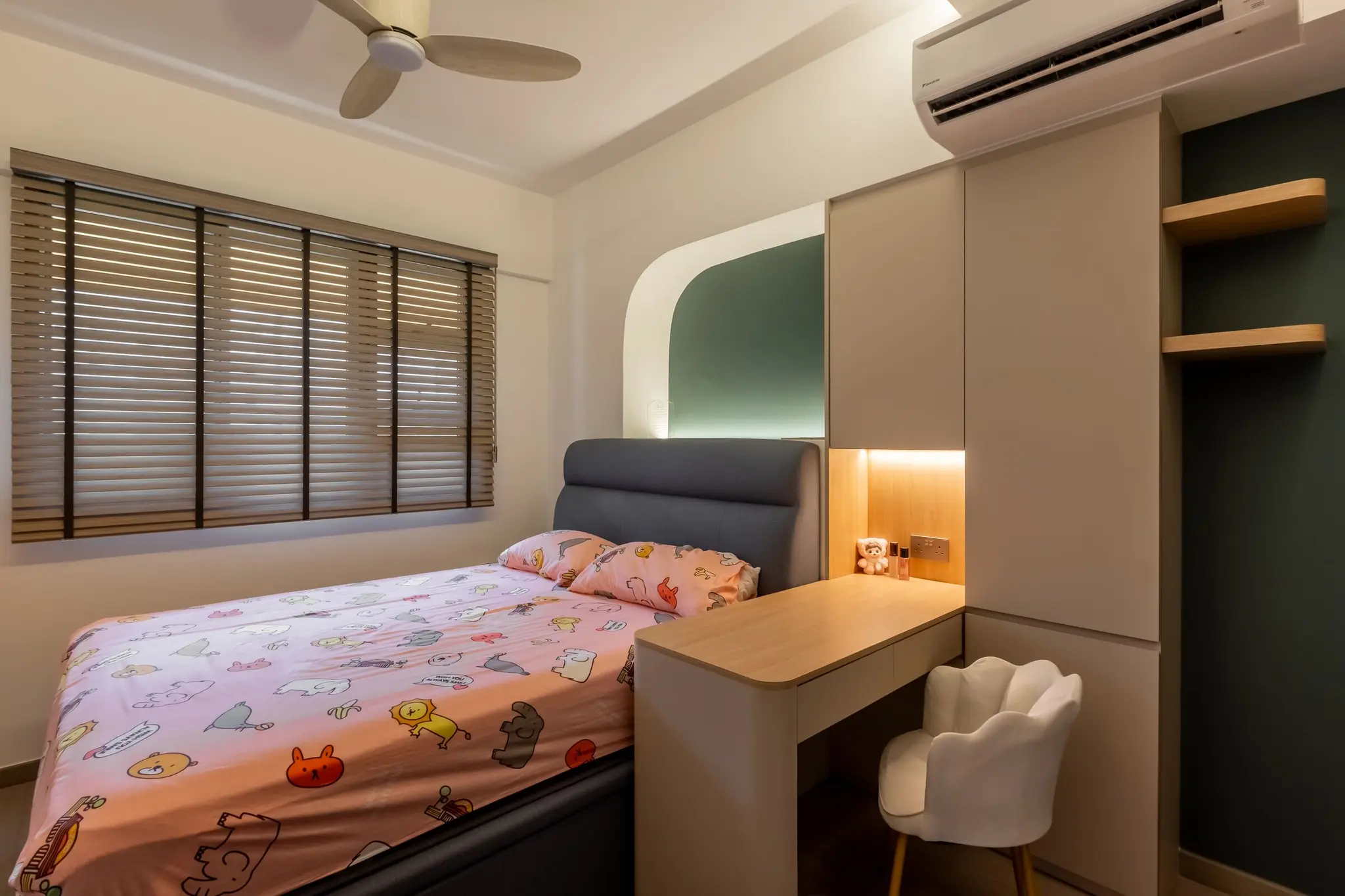 Bedroom desk and wardrobe at 220B Tengah Garden