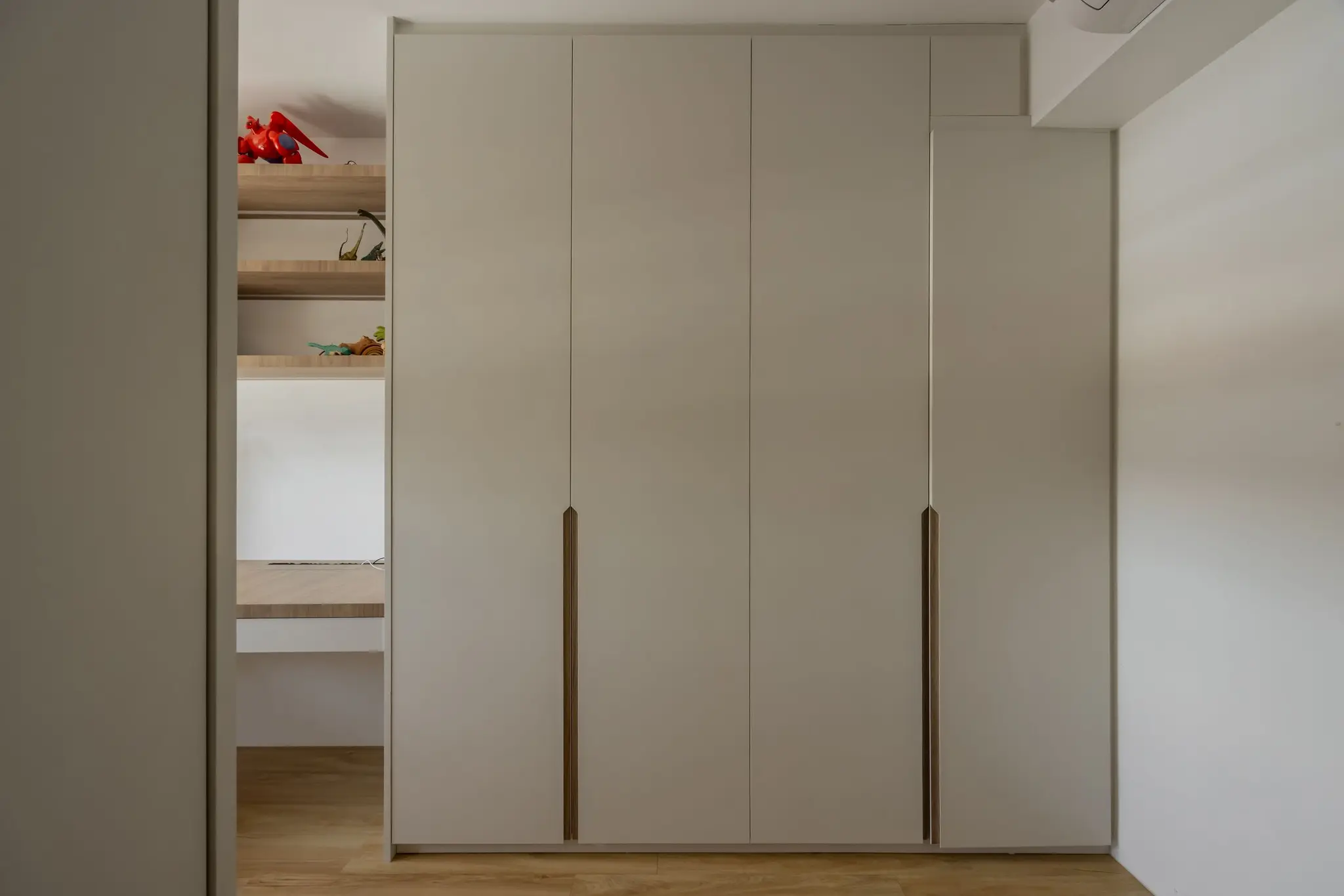 Study desk and bunk bed layout at 248 Pasir Ris