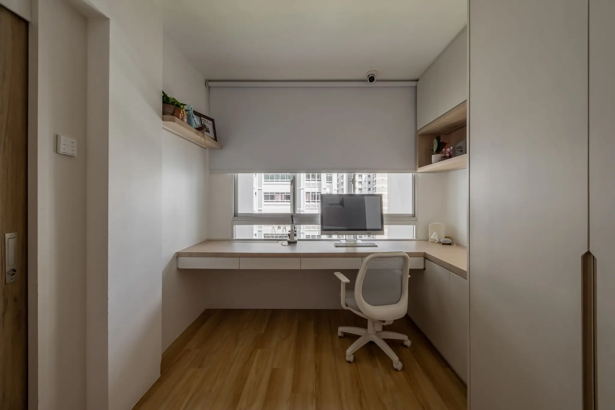 Desk and wardrobe detail at 248 Pasir Ris