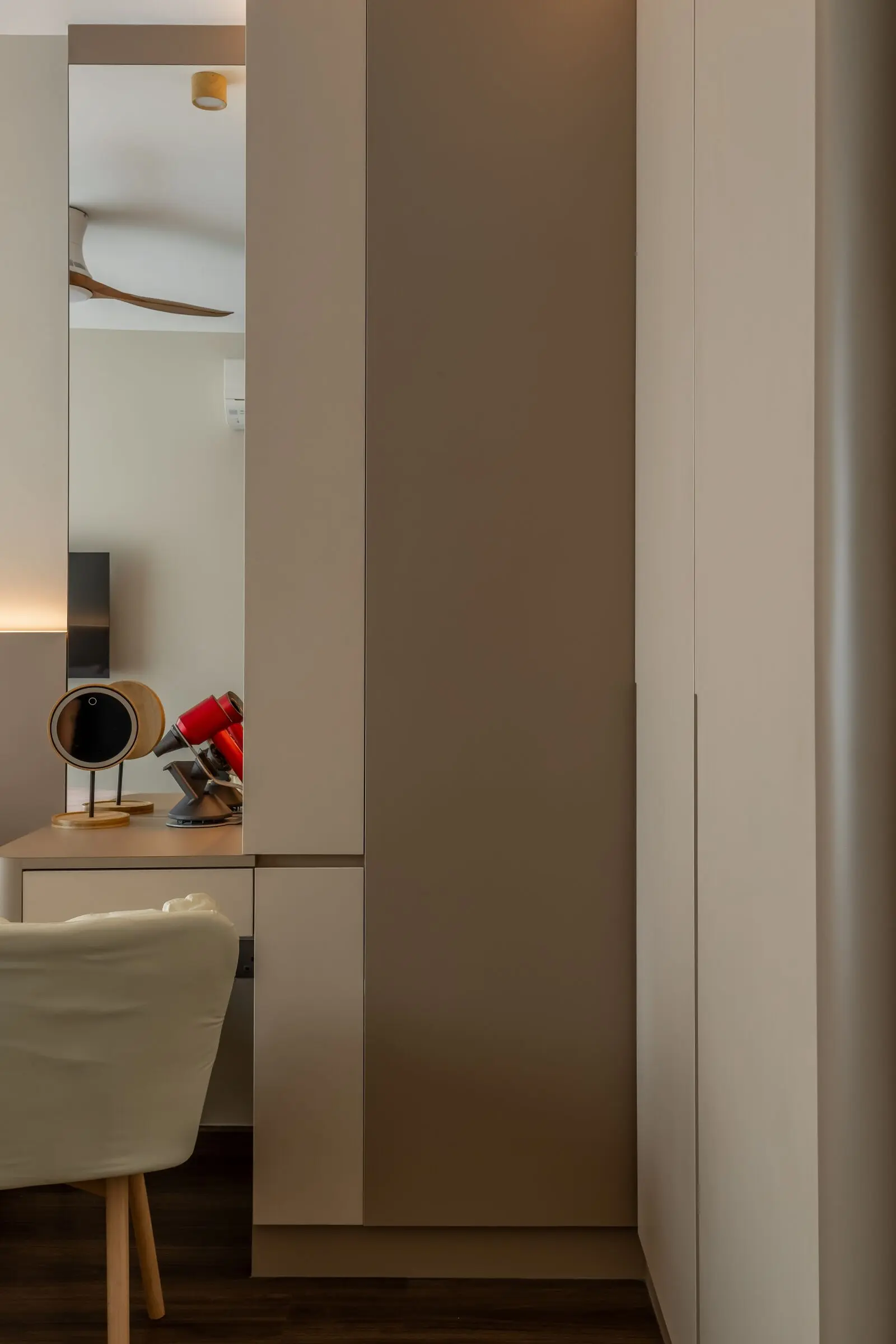 Vertical bedroom storage detail at 268C Punggol Field