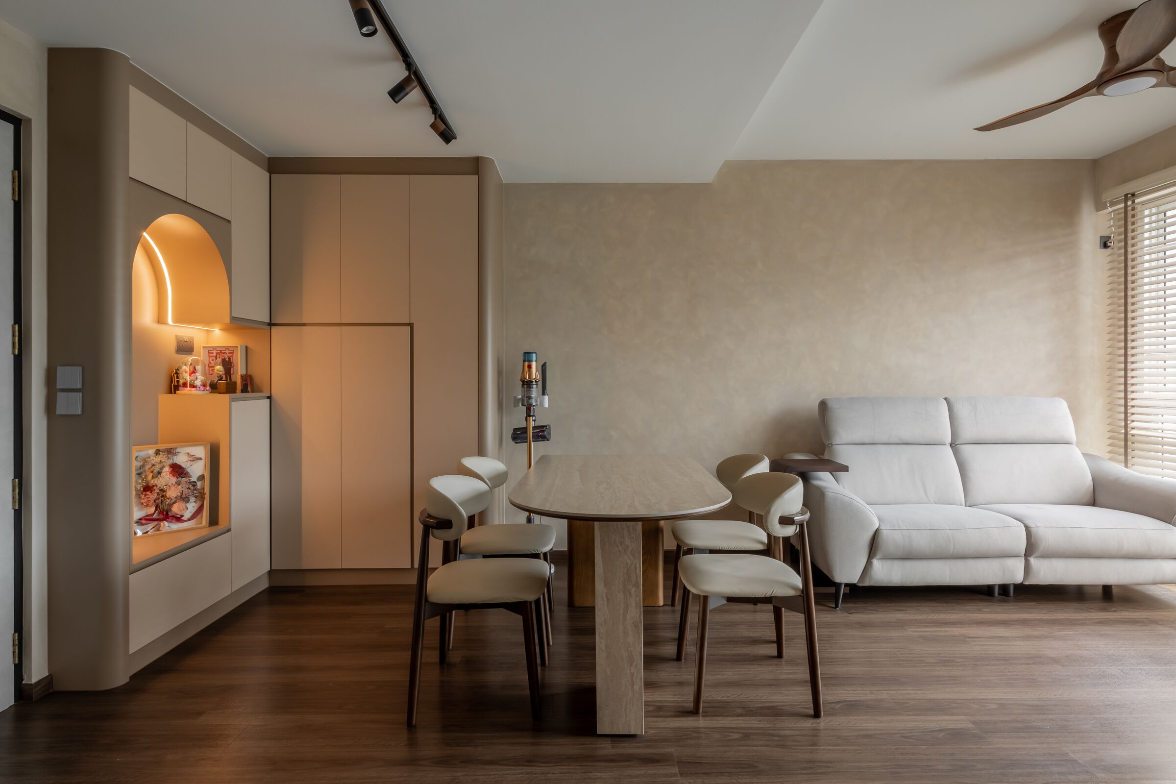 Completed interior by Intezign