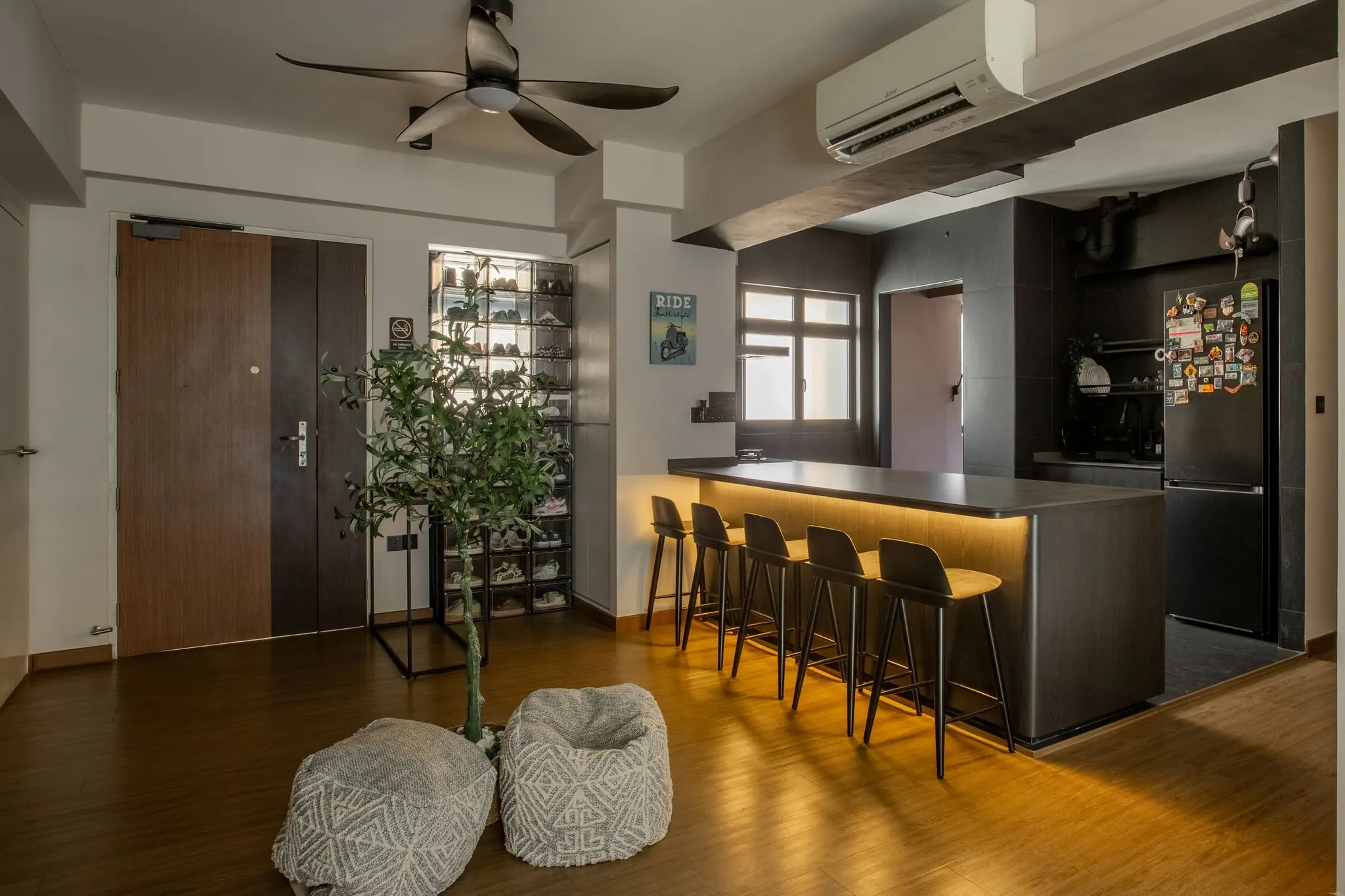 Kitchen island and entryway at 401A North Shore