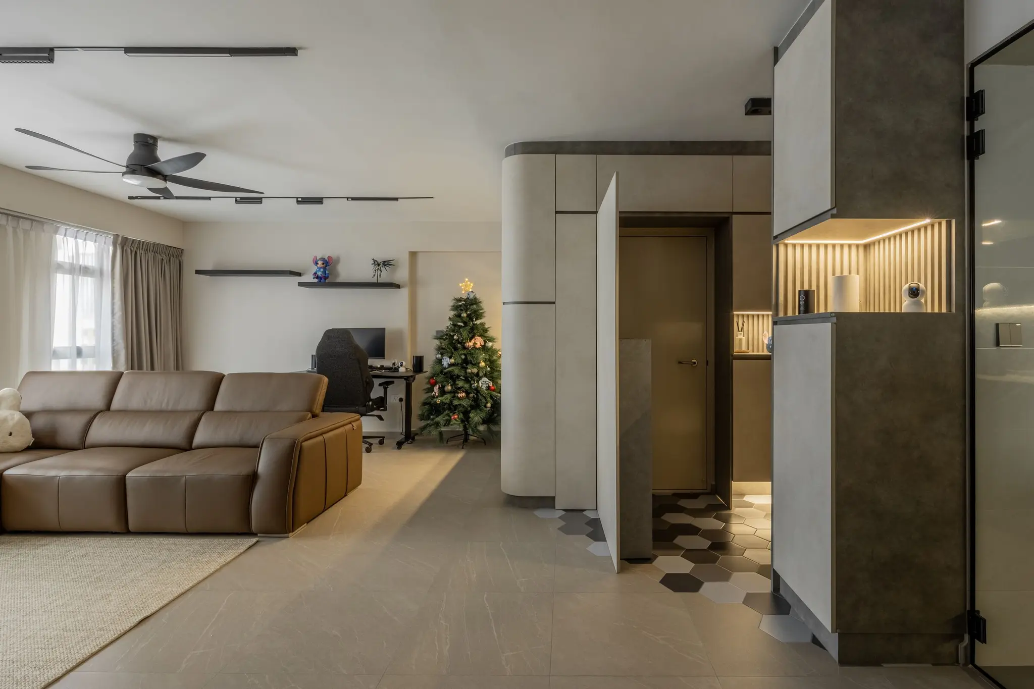 Open-plan living room and entrance at 447A Punggol Way