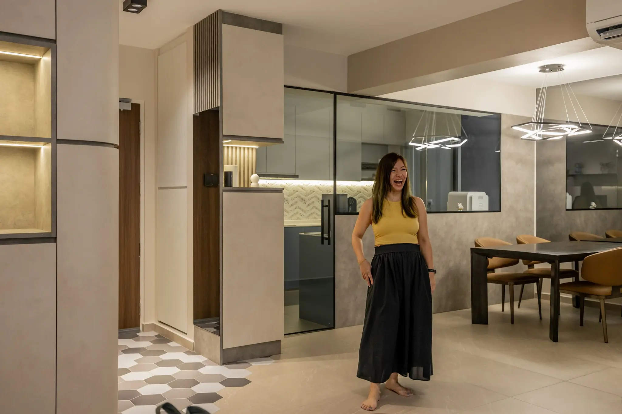 Home handover in the dining area at 447A Punggol Way