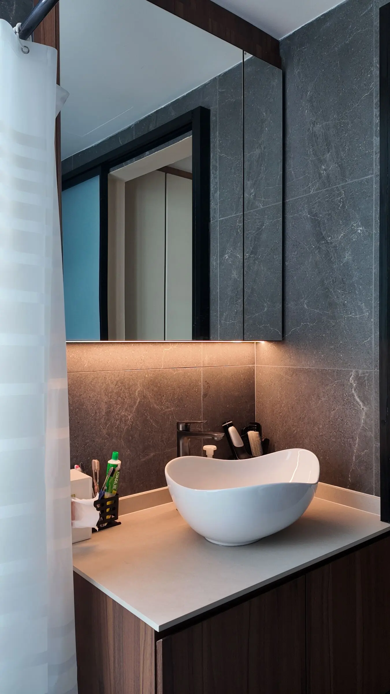 Vertical bathroom wall tile detail at Lakeshore